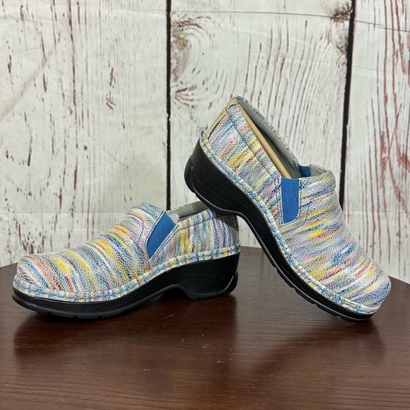 Klogs Naples Multicolor Women’s Comfort Clogs Nurse’s shoes size 6 NIB - Picture 3 of 14
